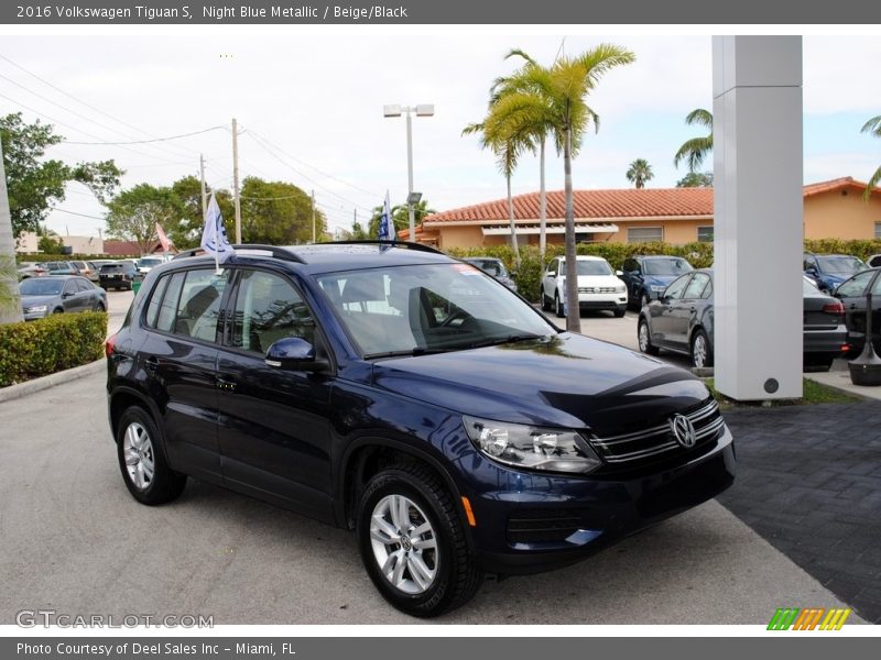 Night Blue Metallic / Beige/Black 2016 Volkswagen Tiguan S