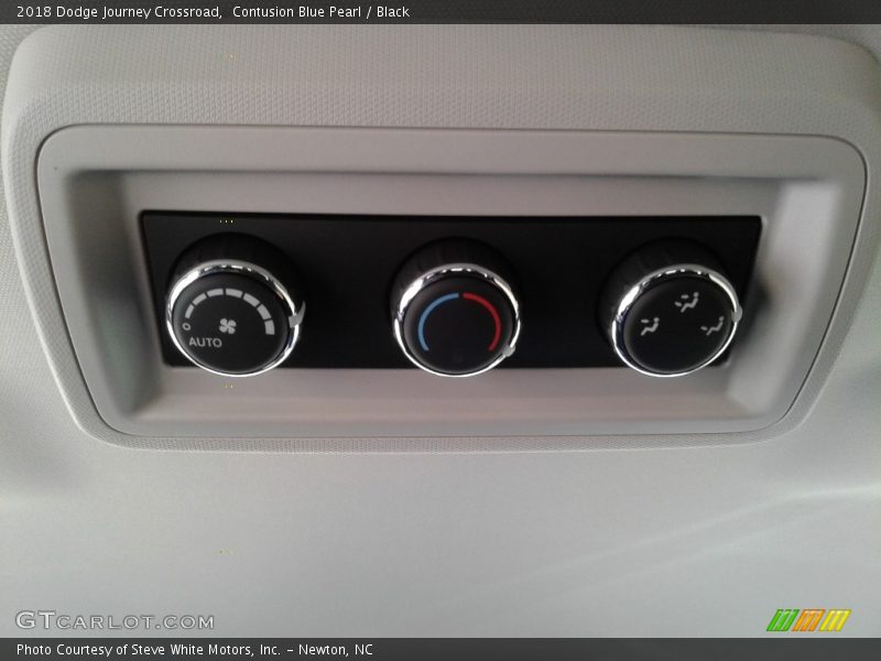 Contusion Blue Pearl / Black 2018 Dodge Journey Crossroad