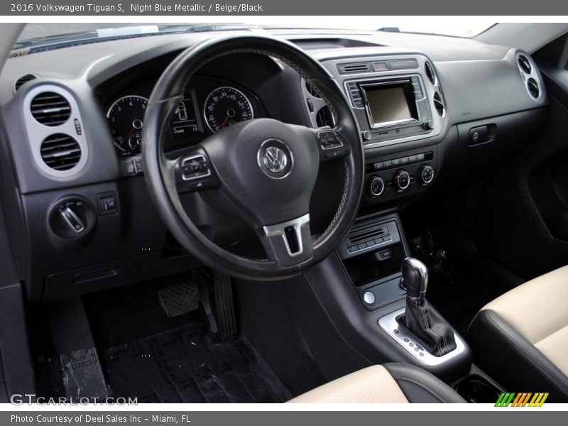 Night Blue Metallic / Beige/Black 2016 Volkswagen Tiguan S