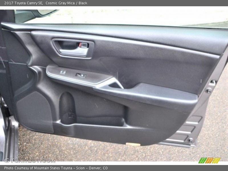 Cosmic Gray Mica / Black 2017 Toyota Camry SE