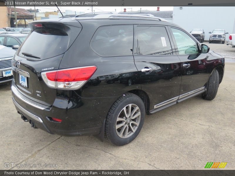 Super Black / Almond 2013 Nissan Pathfinder SL 4x4