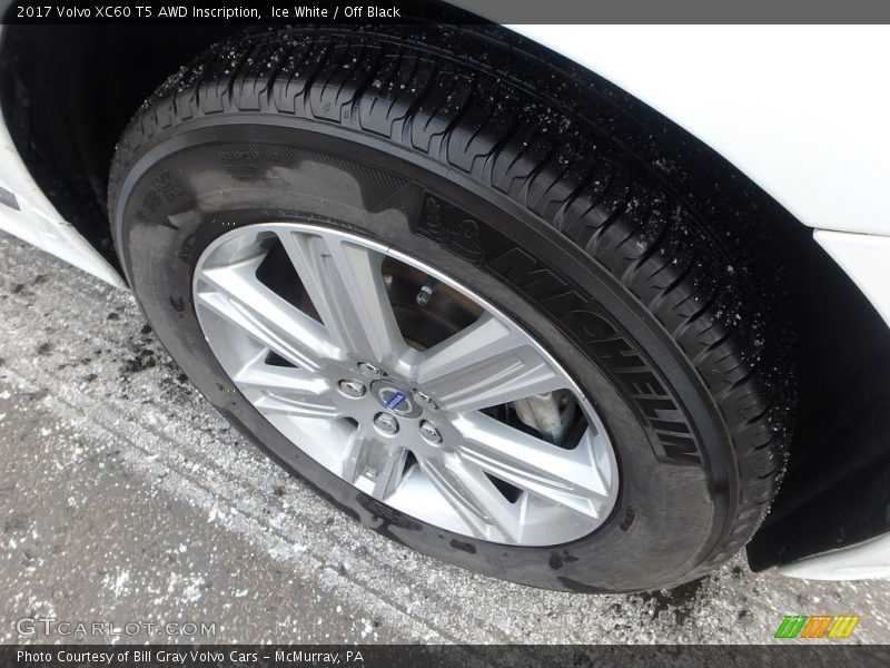 Ice White / Off Black 2017 Volvo XC60 T5 AWD Inscription