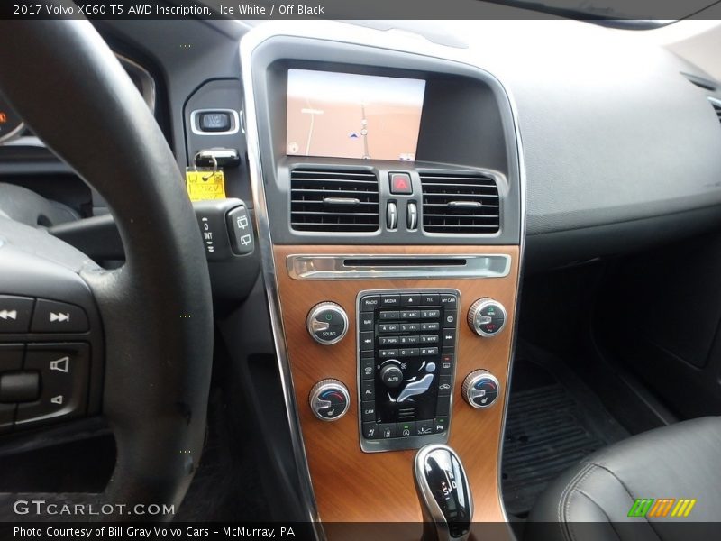 Ice White / Off Black 2017 Volvo XC60 T5 AWD Inscription