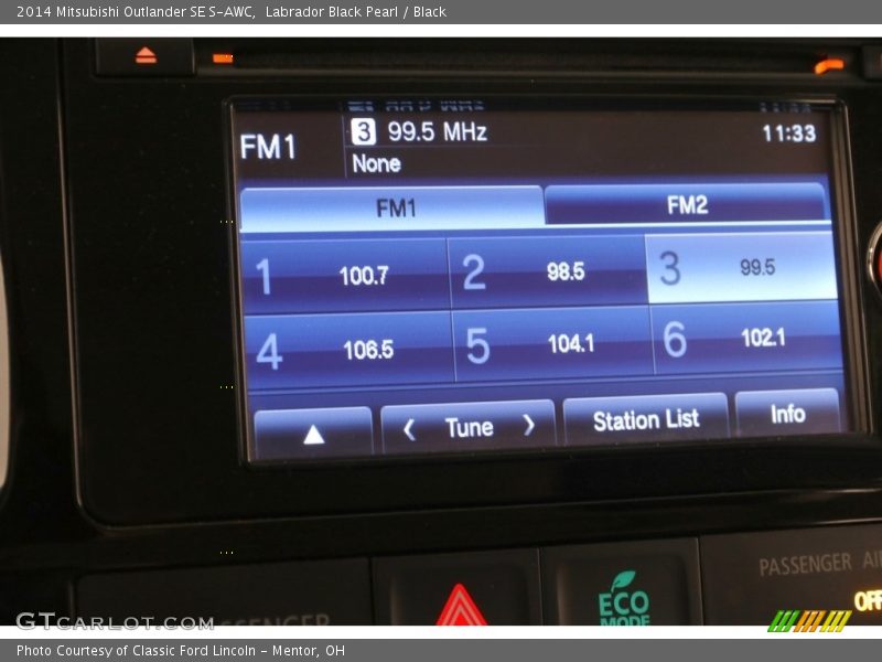 Labrador Black Pearl / Black 2014 Mitsubishi Outlander SE S-AWC