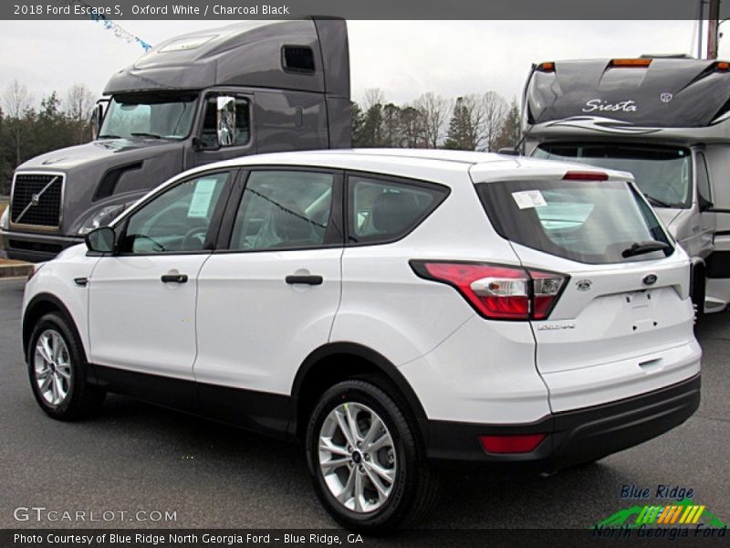 Oxford White / Charcoal Black 2018 Ford Escape S