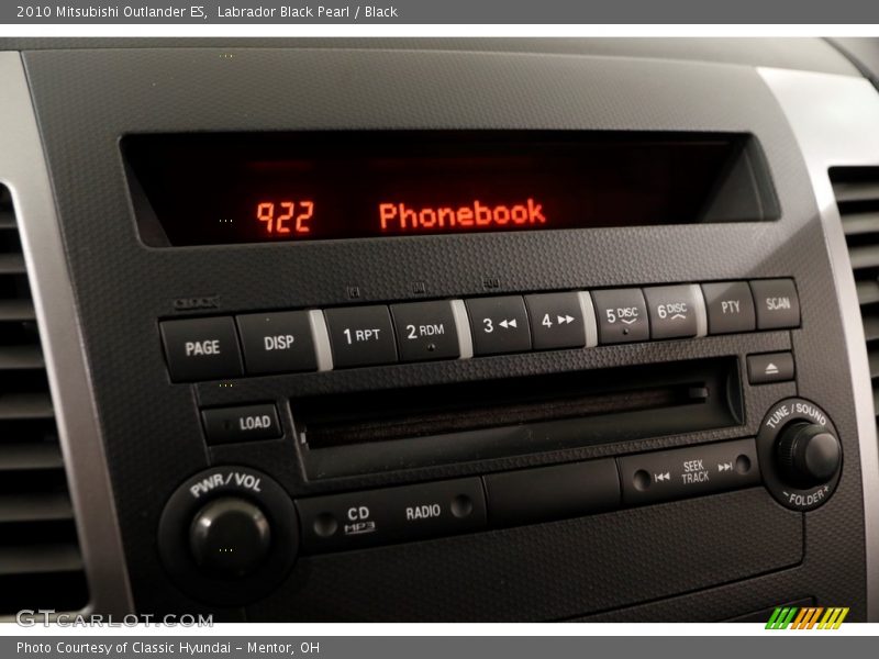 Labrador Black Pearl / Black 2010 Mitsubishi Outlander ES