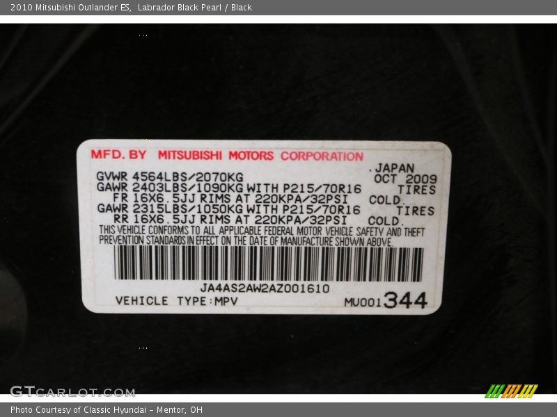 Labrador Black Pearl / Black 2010 Mitsubishi Outlander ES