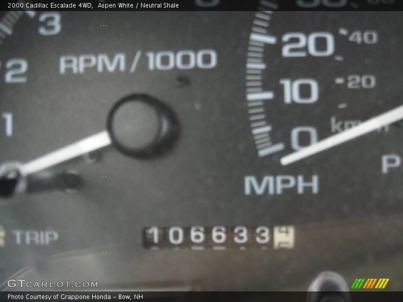 Aspen White / Neutral Shale 2000 Cadillac Escalade 4WD