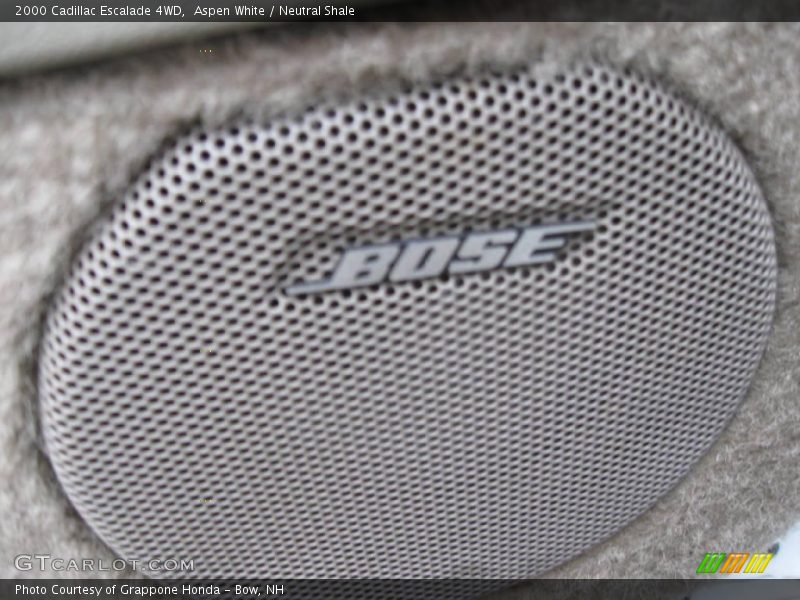 Aspen White / Neutral Shale 2000 Cadillac Escalade 4WD