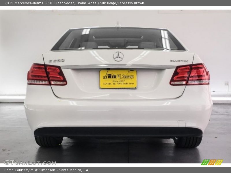 Polar White / Silk Beige/Espresso Brown 2015 Mercedes-Benz E 250 Blutec Sedan