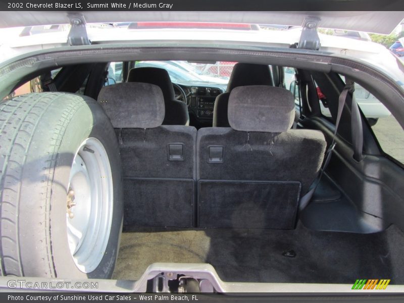 Summit White / Medium Gray 2002 Chevrolet Blazer LS