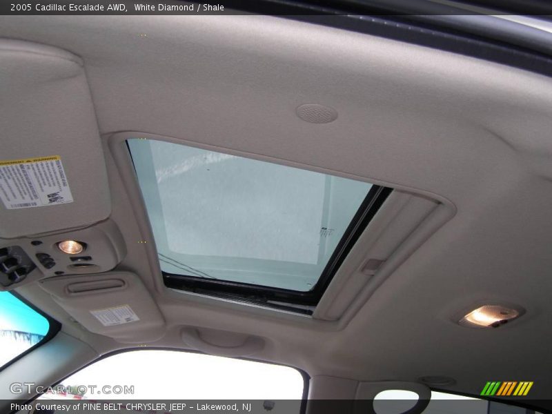 White Diamond / Shale 2005 Cadillac Escalade AWD
