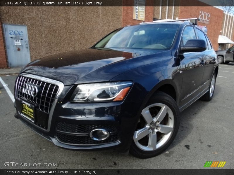 Brilliant Black / Light Gray 2012 Audi Q5 3.2 FSI quattro