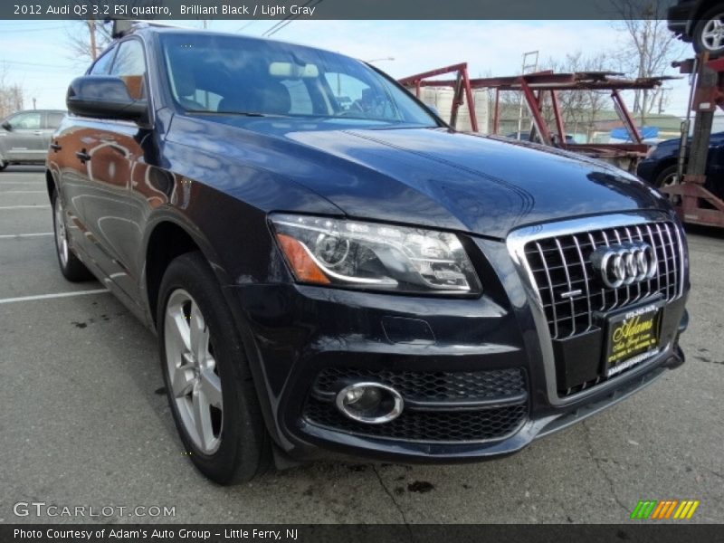 Brilliant Black / Light Gray 2012 Audi Q5 3.2 FSI quattro