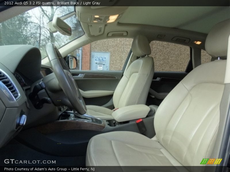 Brilliant Black / Light Gray 2012 Audi Q5 3.2 FSI quattro