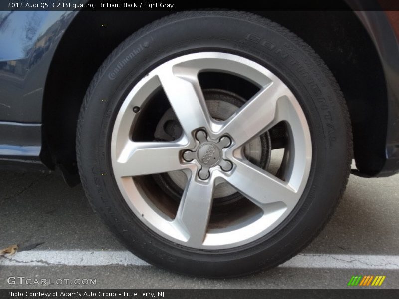 Brilliant Black / Light Gray 2012 Audi Q5 3.2 FSI quattro