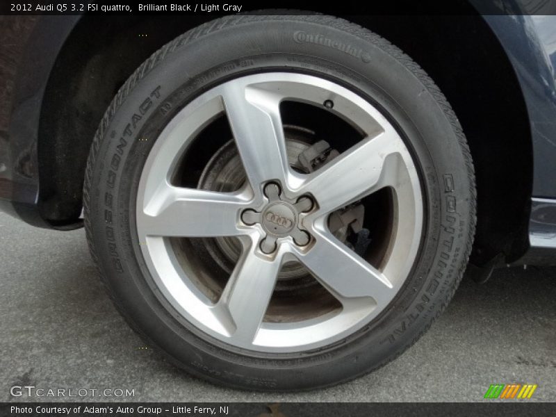 Brilliant Black / Light Gray 2012 Audi Q5 3.2 FSI quattro