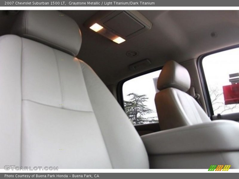 Graystone Metallic / Light Titanium/Dark Titanium 2007 Chevrolet Suburban 1500 LT