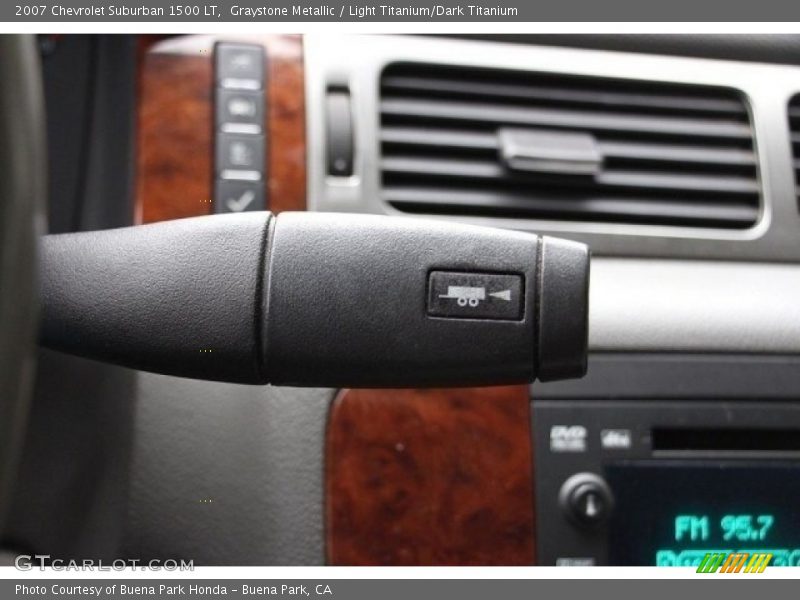 Graystone Metallic / Light Titanium/Dark Titanium 2007 Chevrolet Suburban 1500 LT