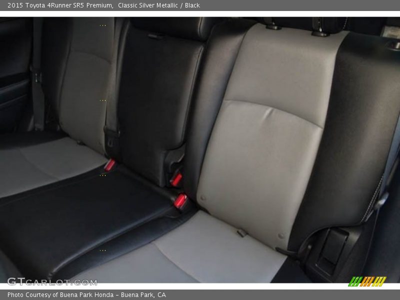 Classic Silver Metallic / Black 2015 Toyota 4Runner SR5 Premium