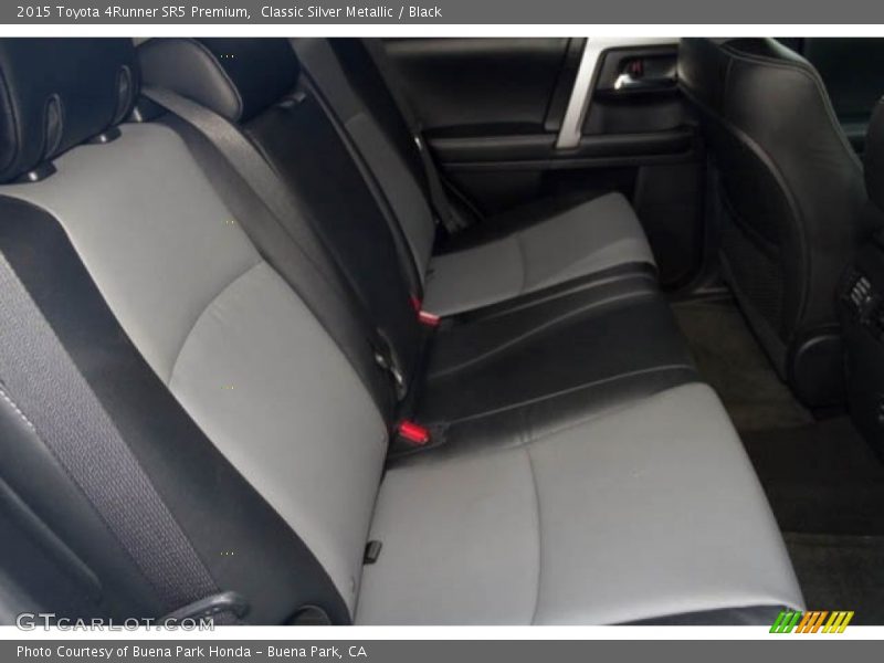 Classic Silver Metallic / Black 2015 Toyota 4Runner SR5 Premium