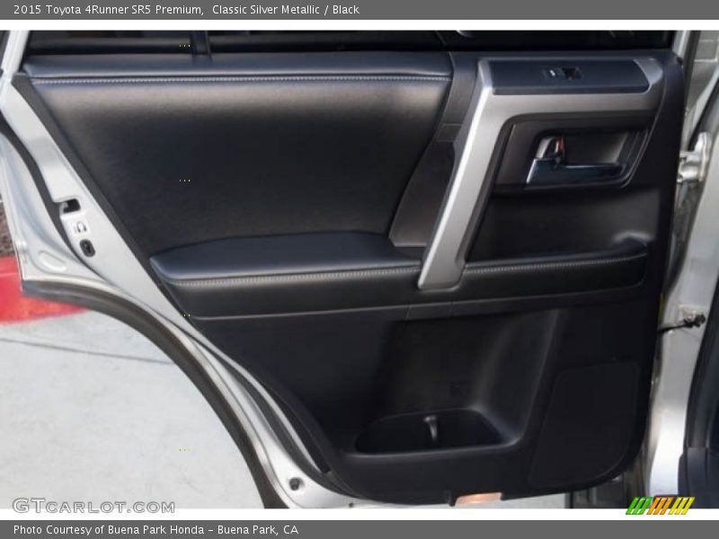 Classic Silver Metallic / Black 2015 Toyota 4Runner SR5 Premium