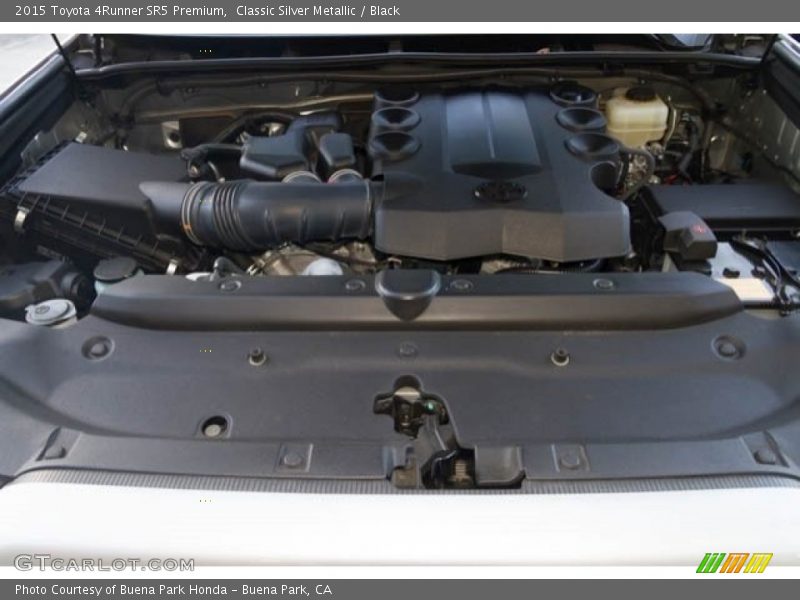 Classic Silver Metallic / Black 2015 Toyota 4Runner SR5 Premium