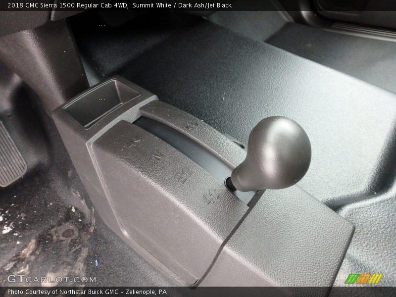 Summit White / Dark Ash/Jet Black 2018 GMC Sierra 1500 Regular Cab 4WD