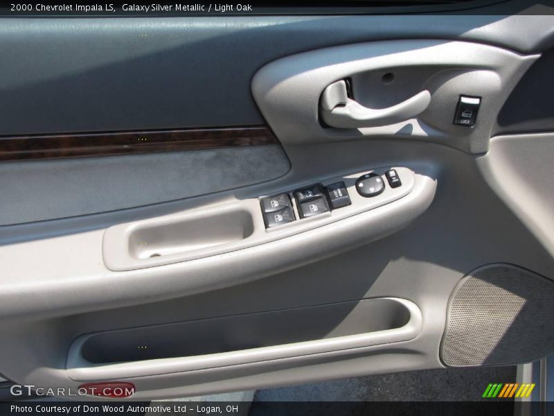 Galaxy Silver Metallic / Light Oak 2000 Chevrolet Impala LS