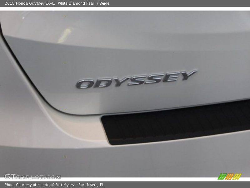 White Diamond Pearl / Beige 2018 Honda Odyssey EX-L