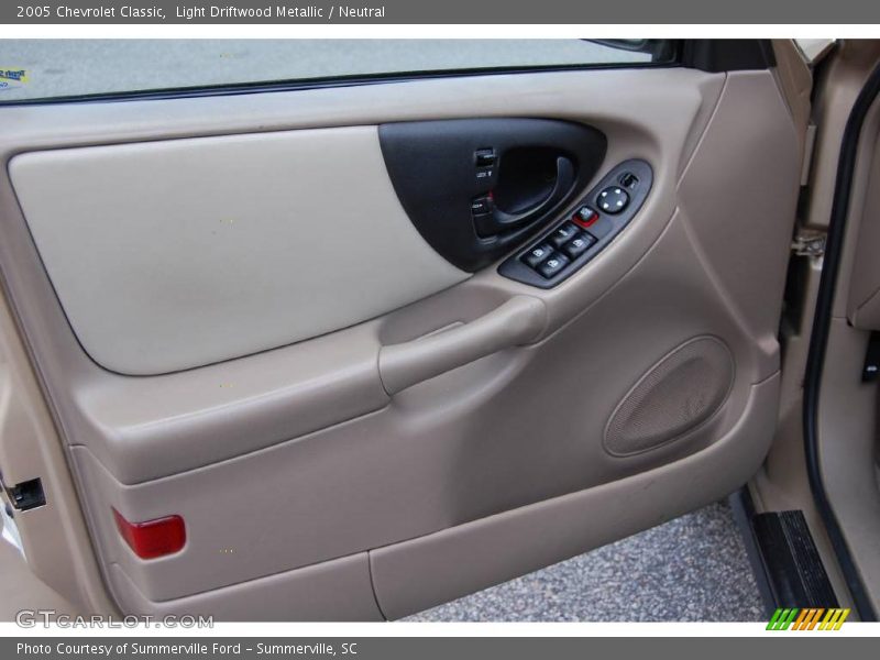 Light Driftwood Metallic / Neutral 2005 Chevrolet Classic