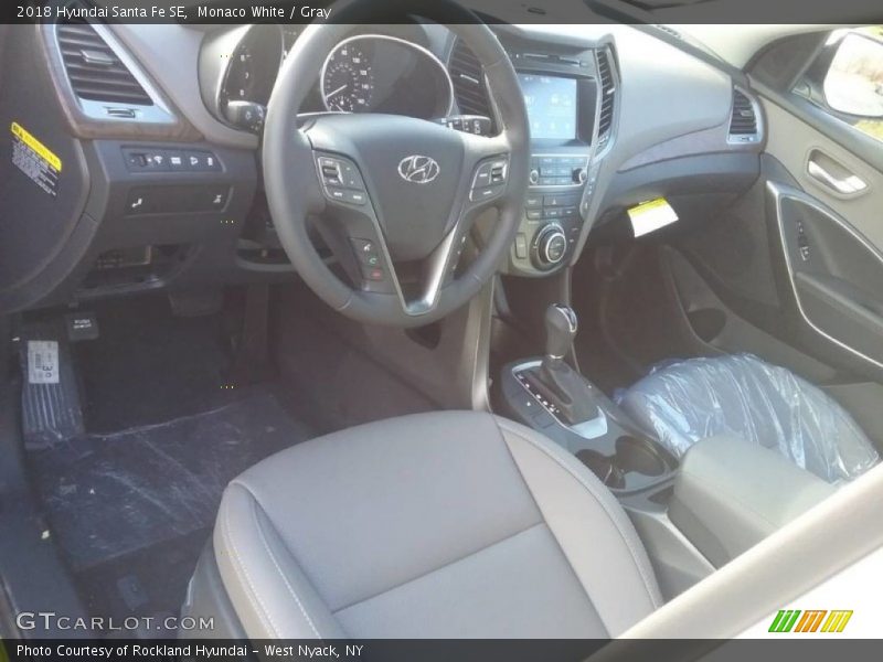 Monaco White / Gray 2018 Hyundai Santa Fe SE