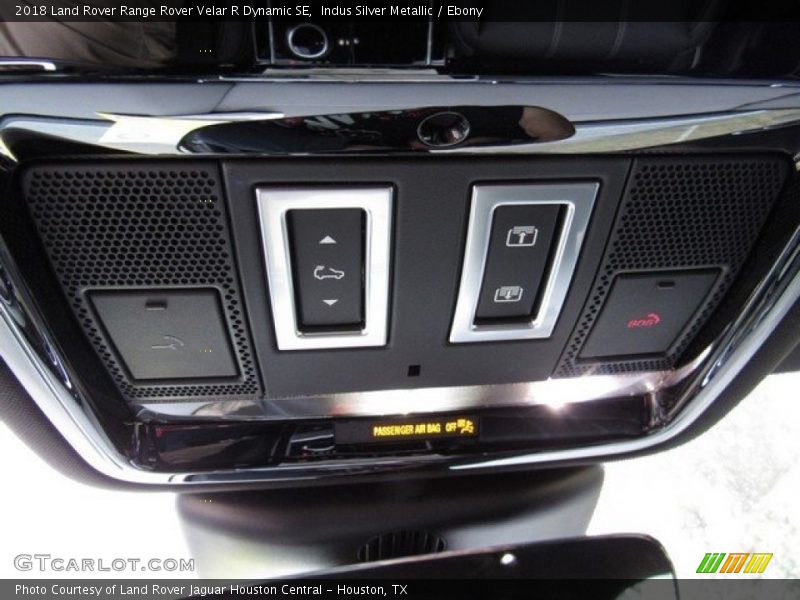 Indus Silver Metallic / Ebony 2018 Land Rover Range Rover Velar R Dynamic SE