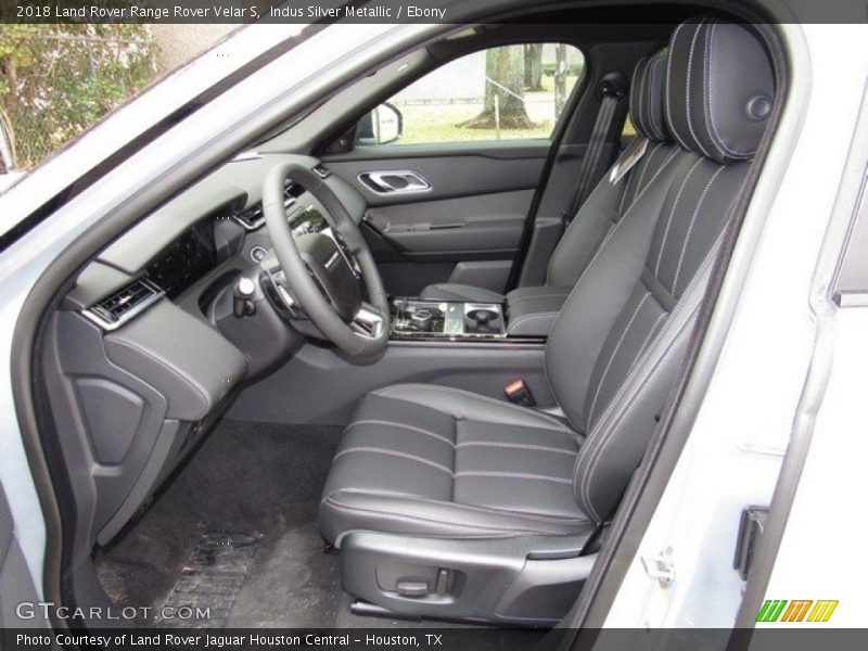 Indus Silver Metallic / Ebony 2018 Land Rover Range Rover Velar S