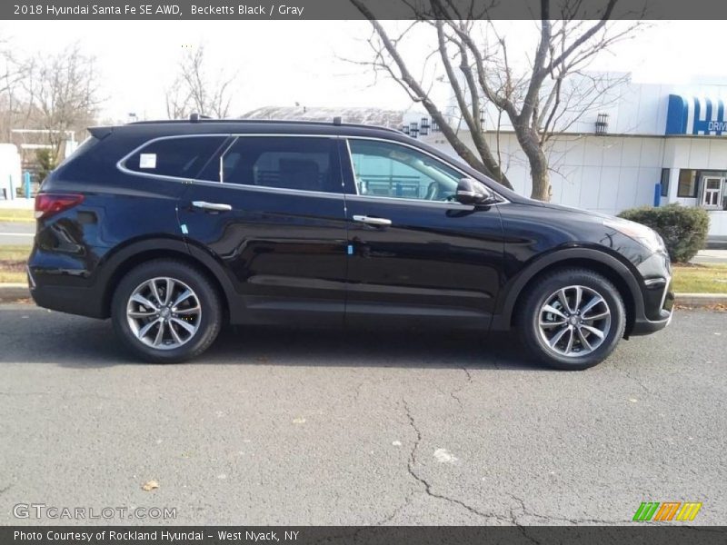 Becketts Black / Gray 2018 Hyundai Santa Fe SE AWD