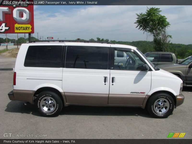 Ivory White / Neutral 2001 Chevrolet Astro LS AWD Passenger Van