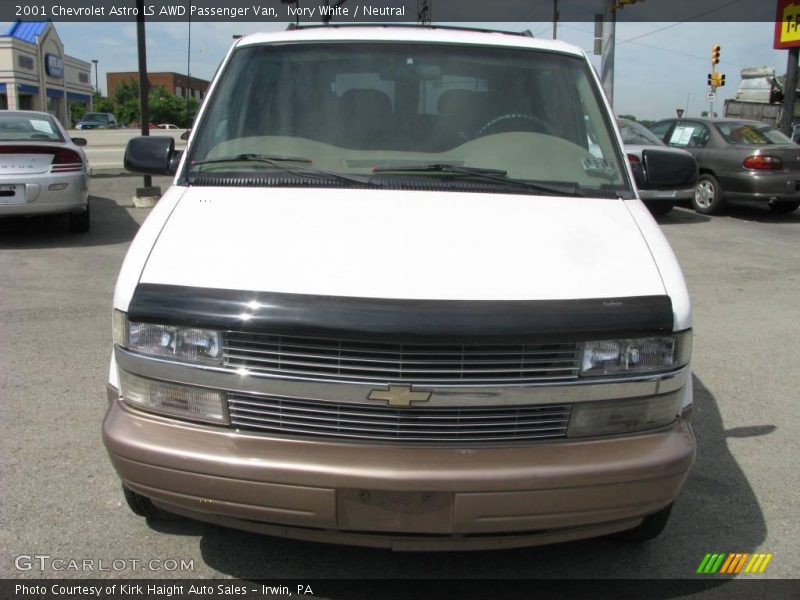 Ivory White / Neutral 2001 Chevrolet Astro LS AWD Passenger Van