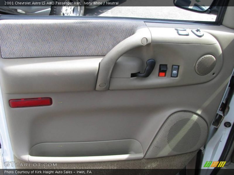 Ivory White / Neutral 2001 Chevrolet Astro LS AWD Passenger Van