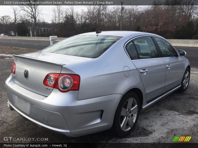 Reflex Silver Metallic / Deep Black 2009 Volkswagen Passat Komfort Sedan