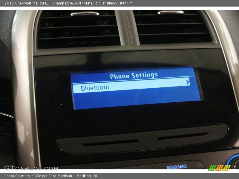 Champagne Silver Metallic / Jet Black/Titanium 2013 Chevrolet Malibu LS