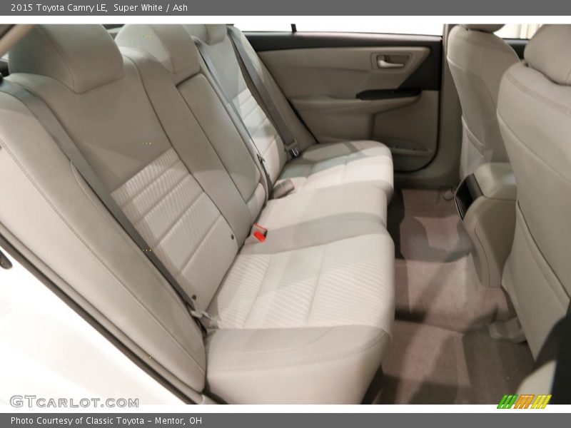 Super White / Ash 2015 Toyota Camry LE