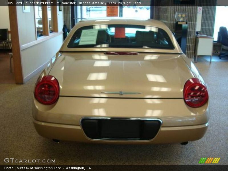 Bronze Metallic / Black Ink/Light Sand 2005 Ford Thunderbird Premium Roadster