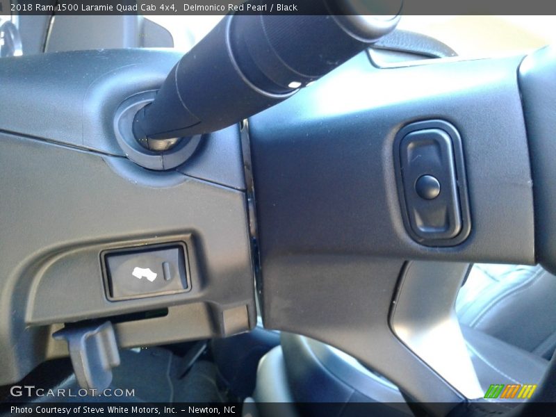 Delmonico Red Pearl / Black 2018 Ram 1500 Laramie Quad Cab 4x4