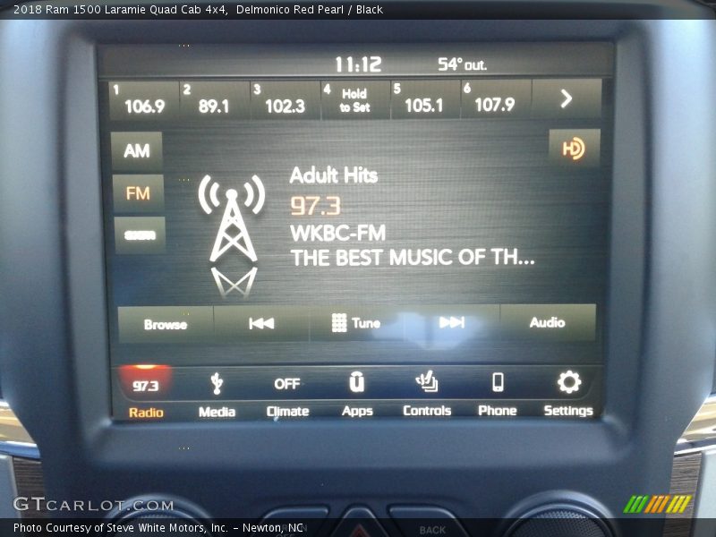 Delmonico Red Pearl / Black 2018 Ram 1500 Laramie Quad Cab 4x4