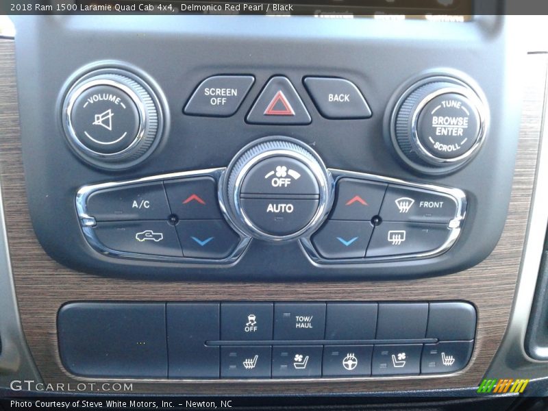 Delmonico Red Pearl / Black 2018 Ram 1500 Laramie Quad Cab 4x4