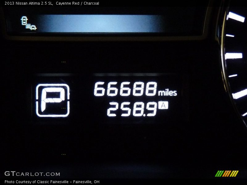 Cayenne Red / Charcoal 2013 Nissan Altima 2.5 SL