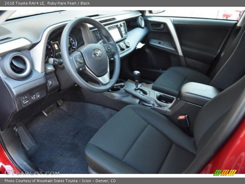 Ruby Flare Pearl / Black 2018 Toyota RAV4 LE