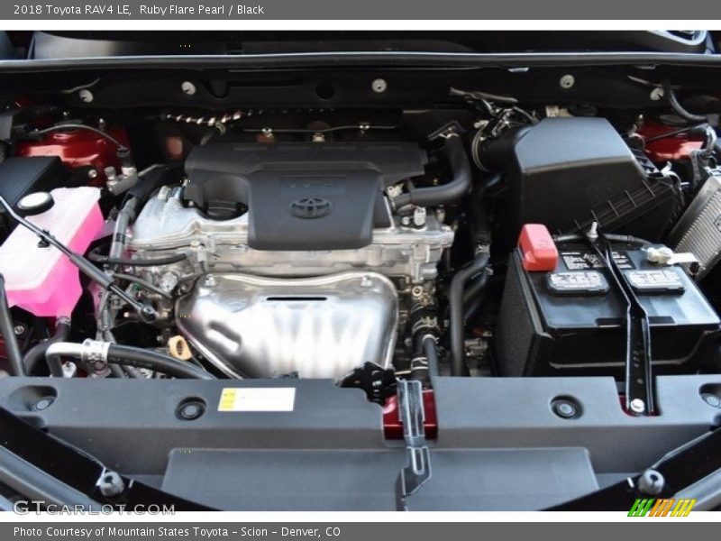 Ruby Flare Pearl / Black 2018 Toyota RAV4 LE