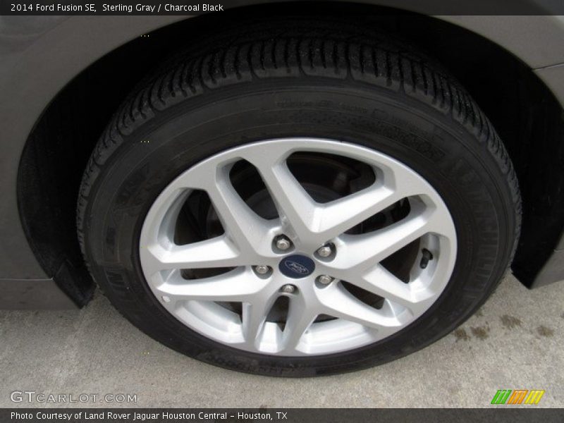 Sterling Gray / Charcoal Black 2014 Ford Fusion SE