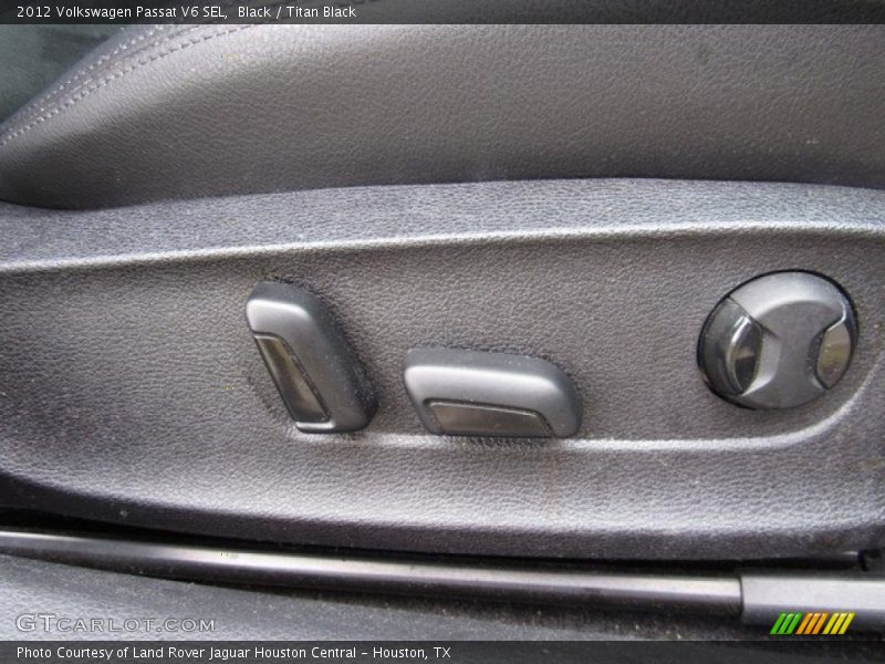 Black / Titan Black 2012 Volkswagen Passat V6 SEL